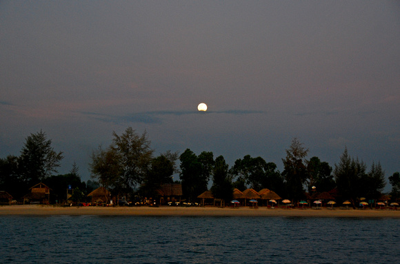 Moonrise over Otres Beach Shinoukville