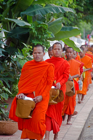 Monks collecting food Luang Prabang.b