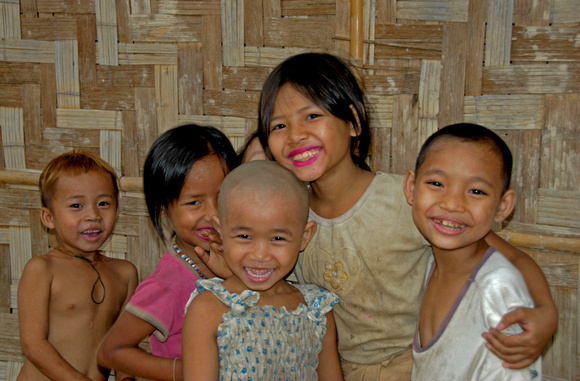 Burmese kids in Mae Li Refugee Camp