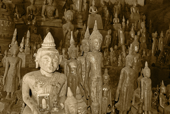 Buddhas at Pak Ou caves