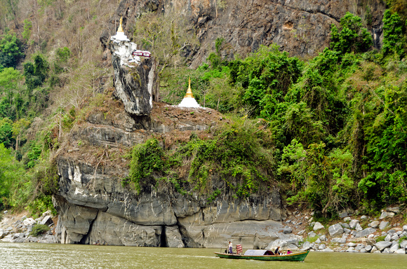 Pagoda on the Irwaddady River1