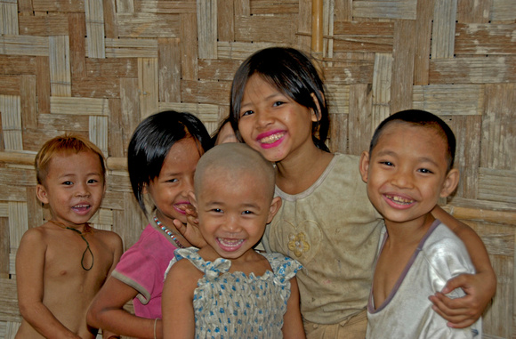 Burmese kids in Camp