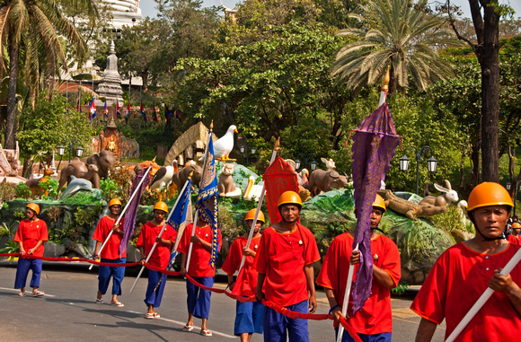 Procession at Wat Phnom