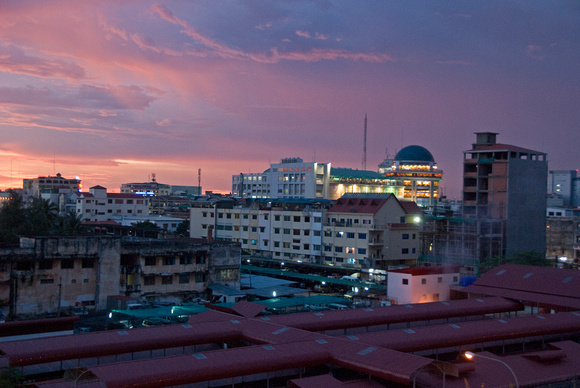 Phnom Penh Sunset with Central market