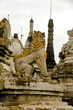 statue at Pagoda