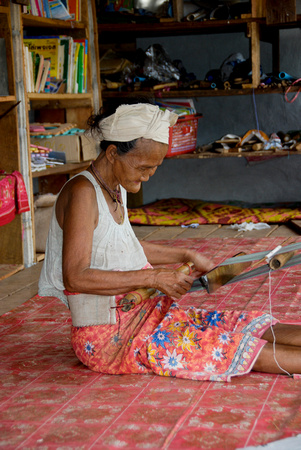 Burmese Lady Weaving