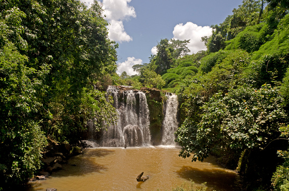 Chaa Ong Waterfall